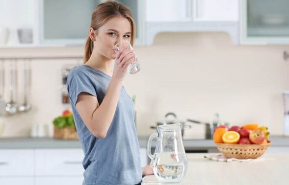 Употребление воды перед едой для похудения на ленивой диете